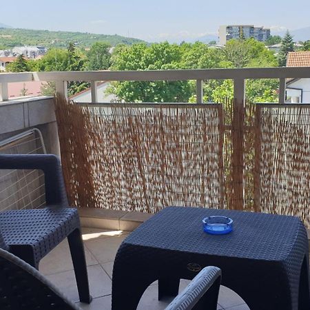 Spectacular Apartment In Skopje, City Mall Area Habitación foto