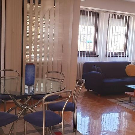 Spectacular Apartment In Skopje, City Mall Area Exterior foto
